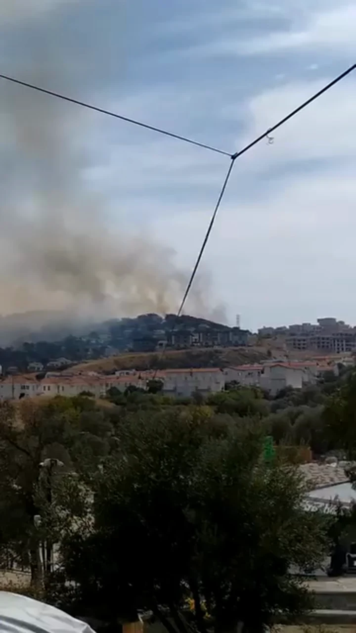 Yeni Foça Doğakent yangınından yeni görüntüler