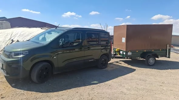 Yenifoçada oto lastik ve yol yardım hizmeti başladı