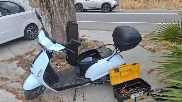 Yenifoçada oto lastik ve yol yardım hizmeti başladı