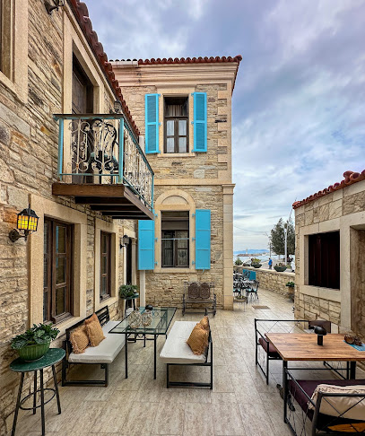 Marina Yeni Foça Hotel