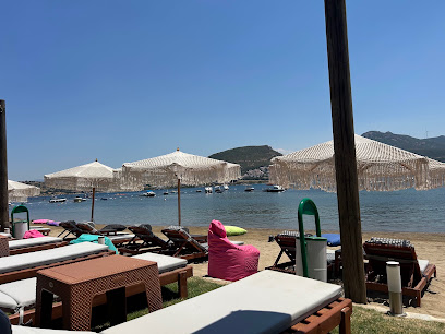 Ladin Beach Club